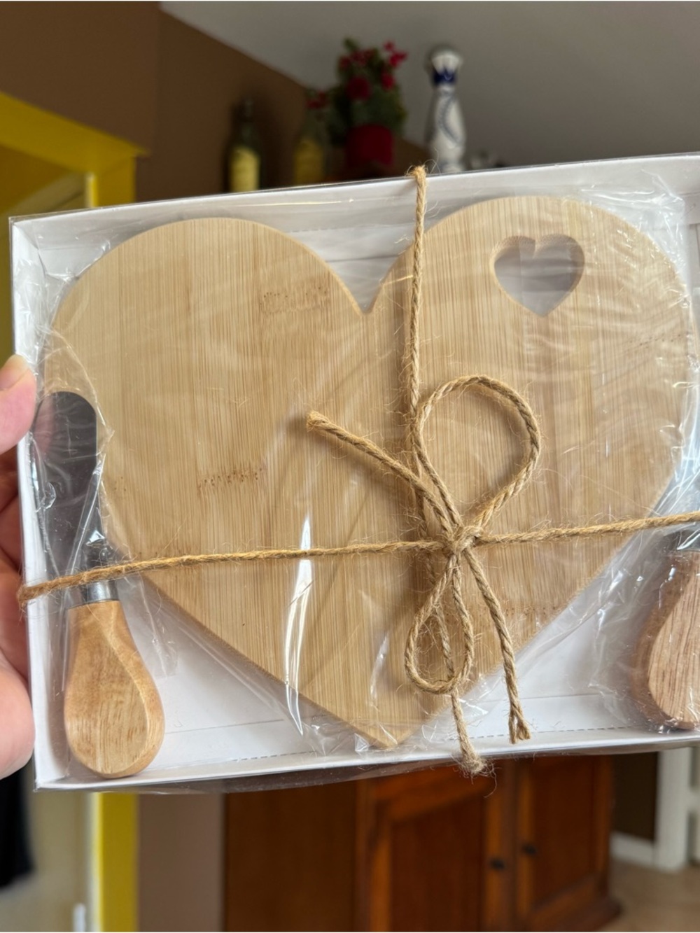 Heart-Shaped Bamboo Serving Board Set - Natural